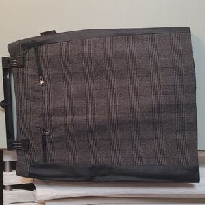 (3 For $20) Reitmans petite lined skirt